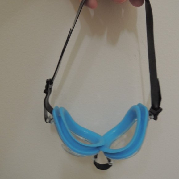 INTEX Swim Goggles Kids 8+ to Adult - Blue - UV Lens Silicon Eye Cups NWOT - Picture 3 of 6